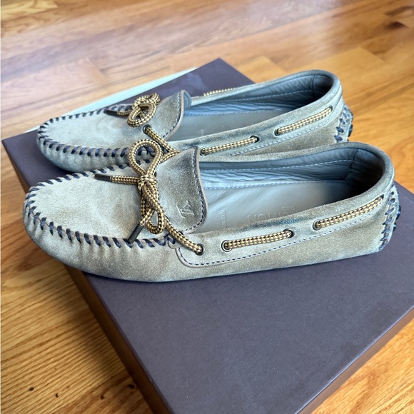 Louis Vuitton - Picture 7 of 7